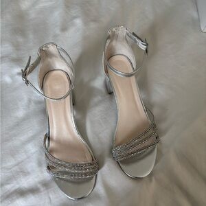 David’s Bridal Silver Shoes